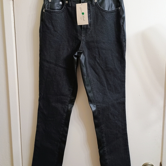 Universal Thread Black Skinny Jeans - Picture 3 of 7